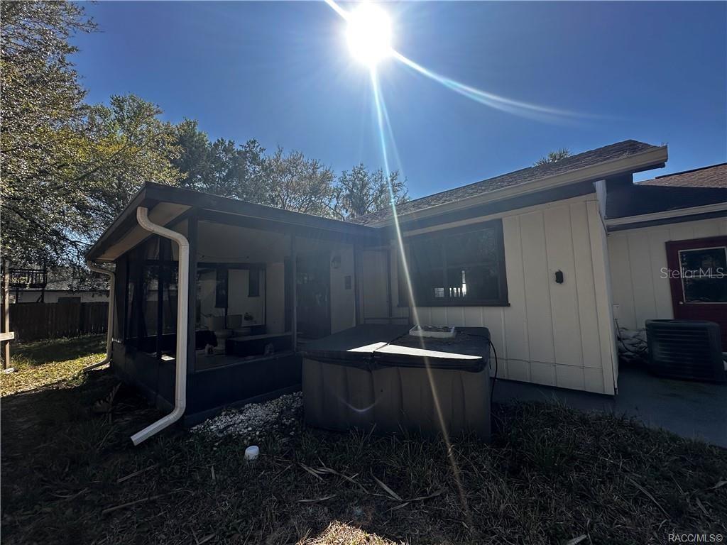 CARPENTERS COUNTRY SQUARE - Residential