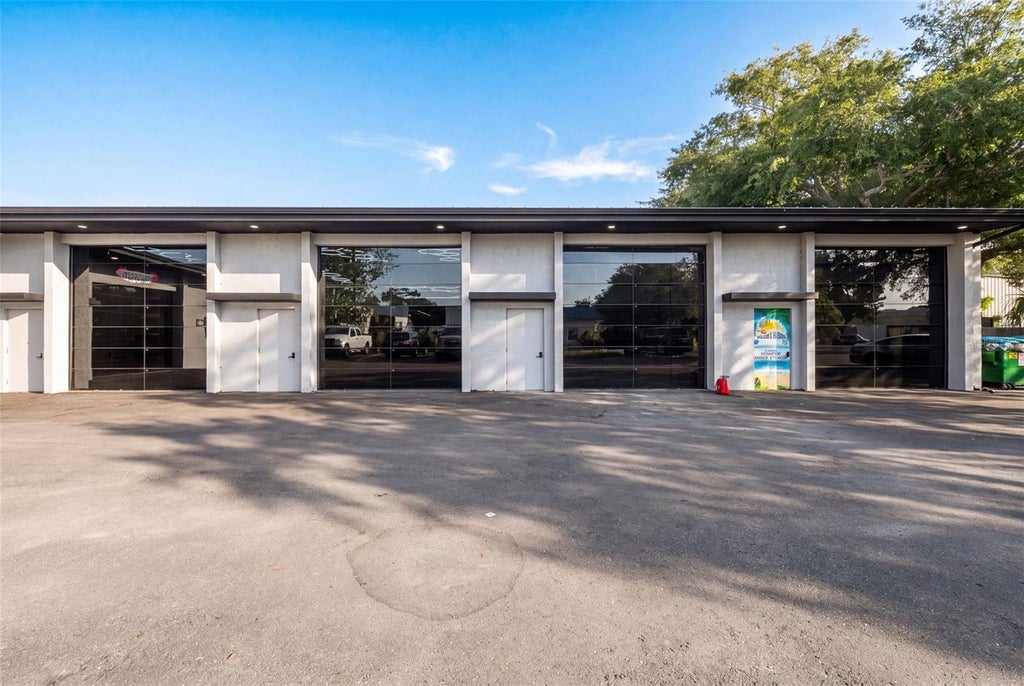 Photo of Sarasota, FL 34240 (MLS # A4700323)