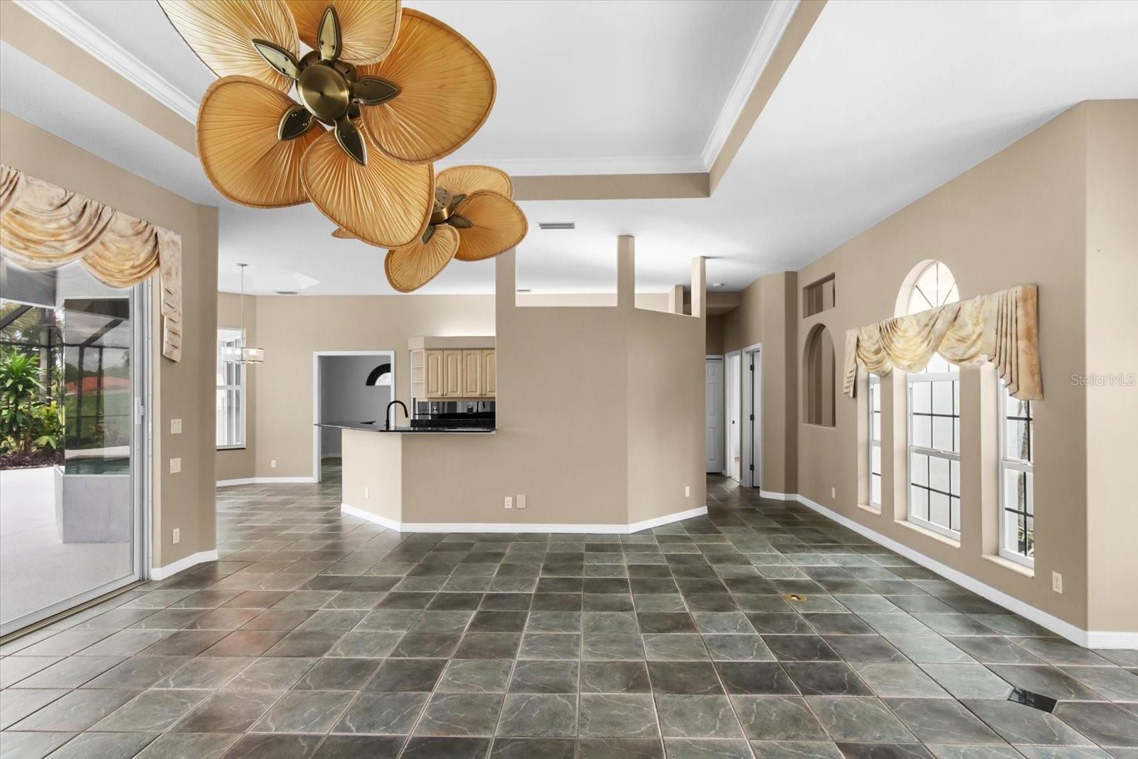 CALUSA LAKES - Residential