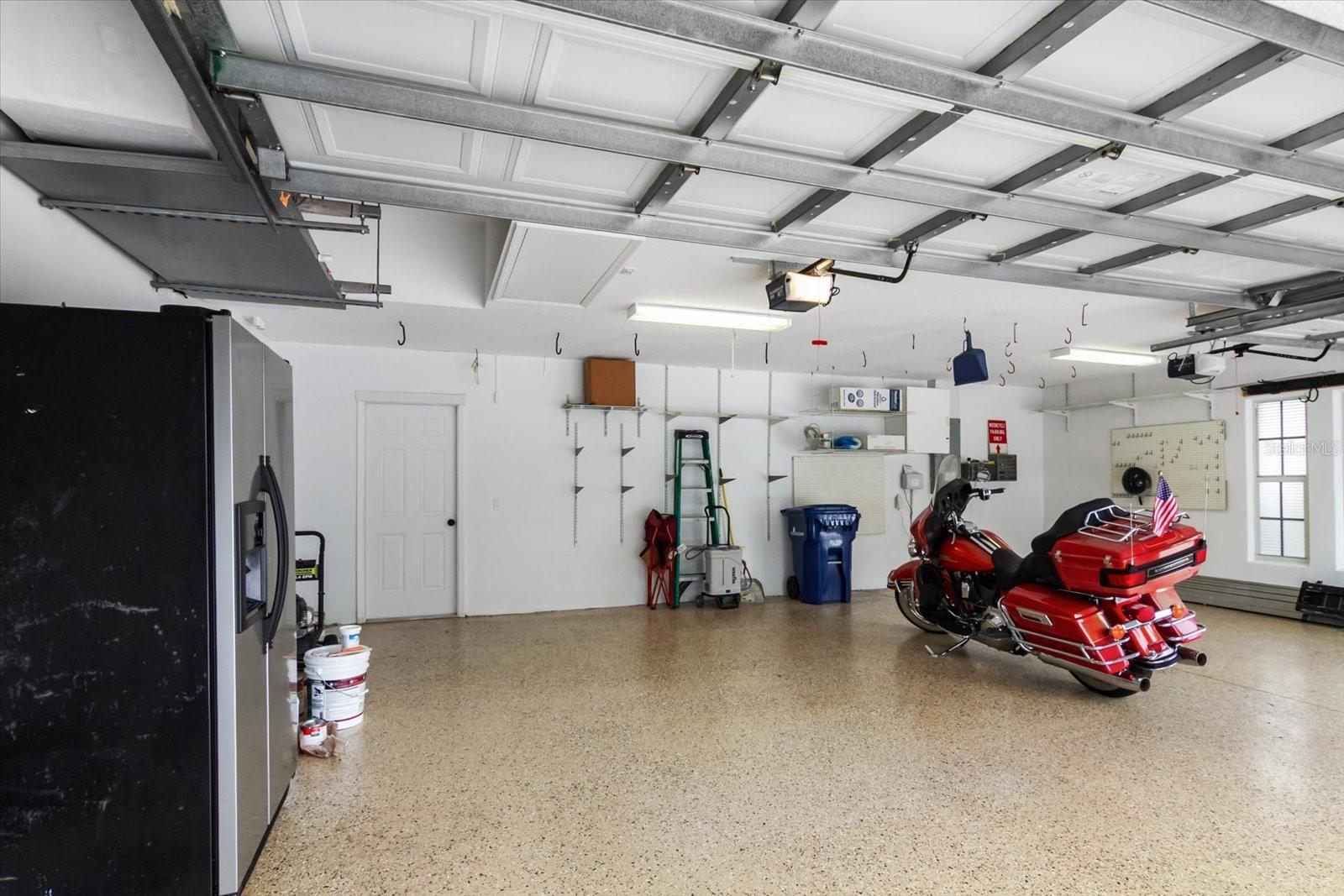 CALUSA LAKES - Residential