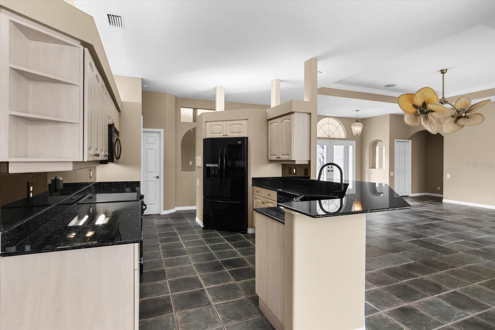 CALUSA LAKES - Residential