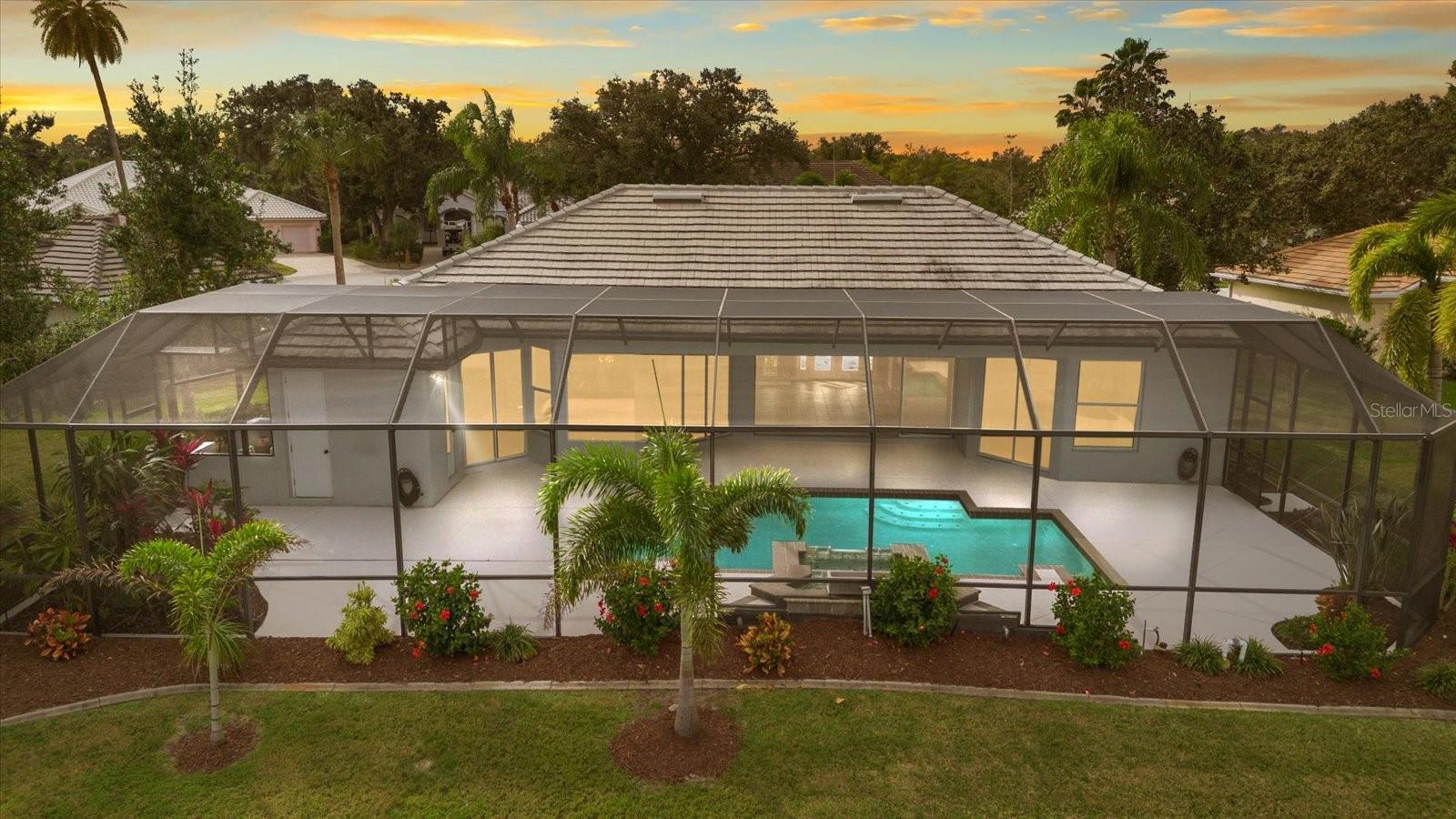 CALUSA LAKES - Residential