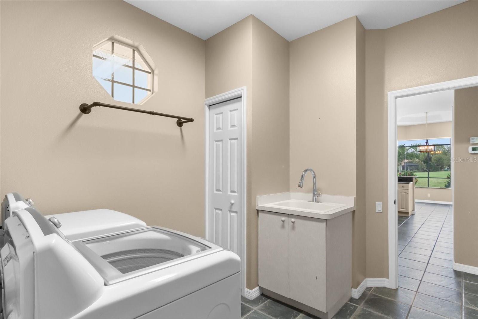 CALUSA LAKES - Residential