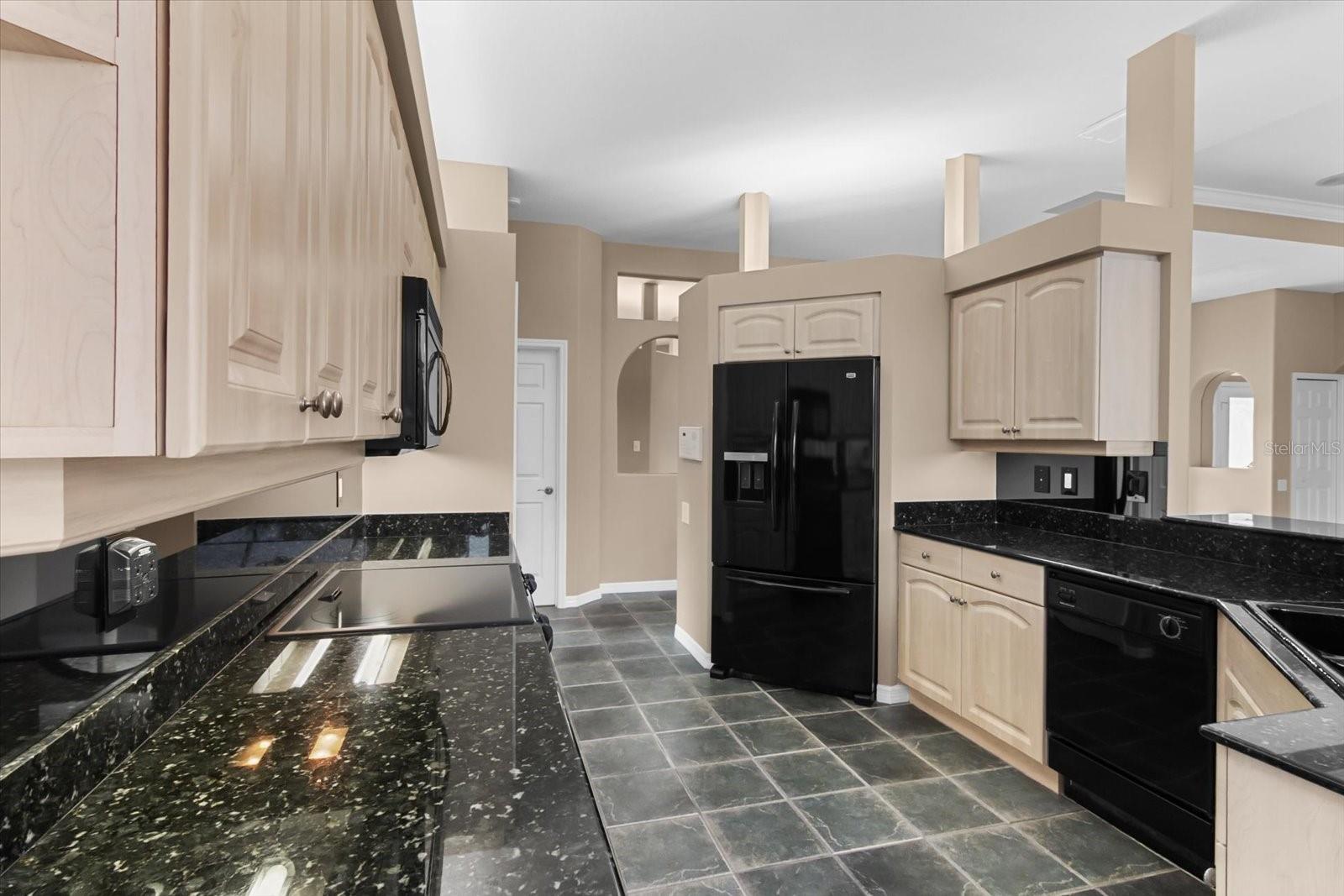 CALUSA LAKES - Residential