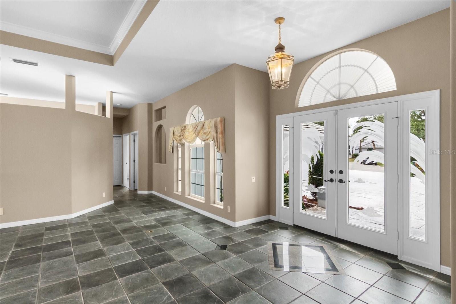 CALUSA LAKES - Residential