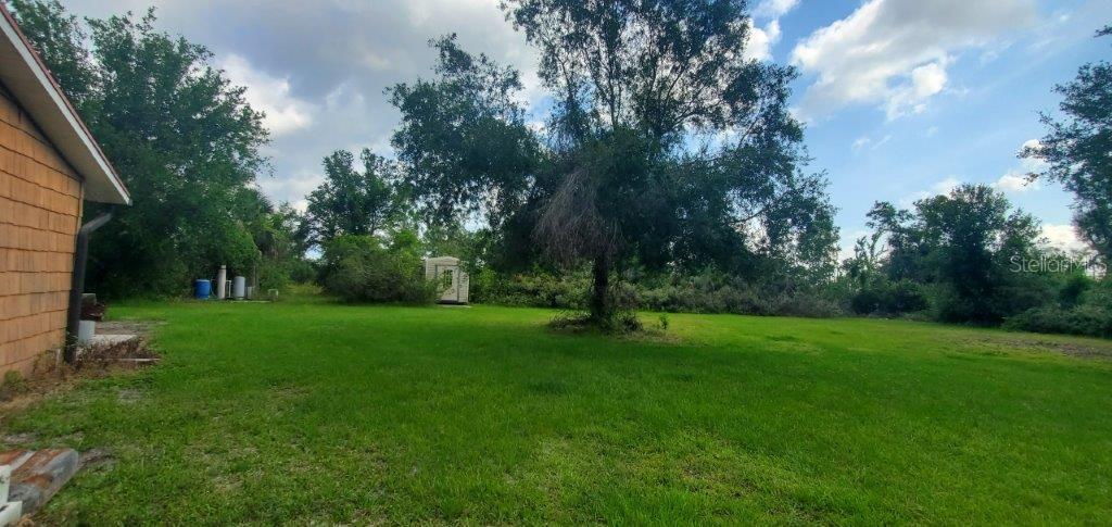 TOWN ESTATES - Residential Lease