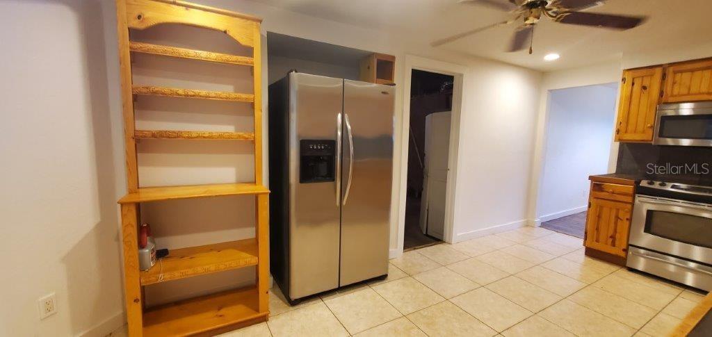 TOWN ESTATES - Residential Lease