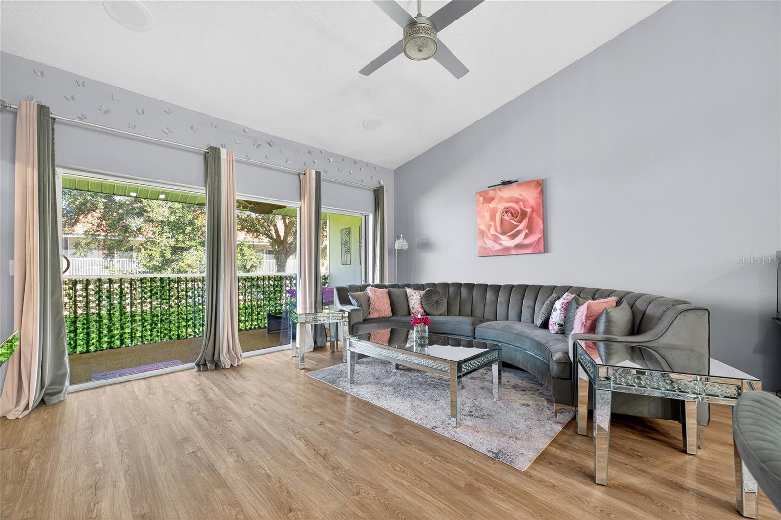 DORY VILLAS/LK MIONA - Residential