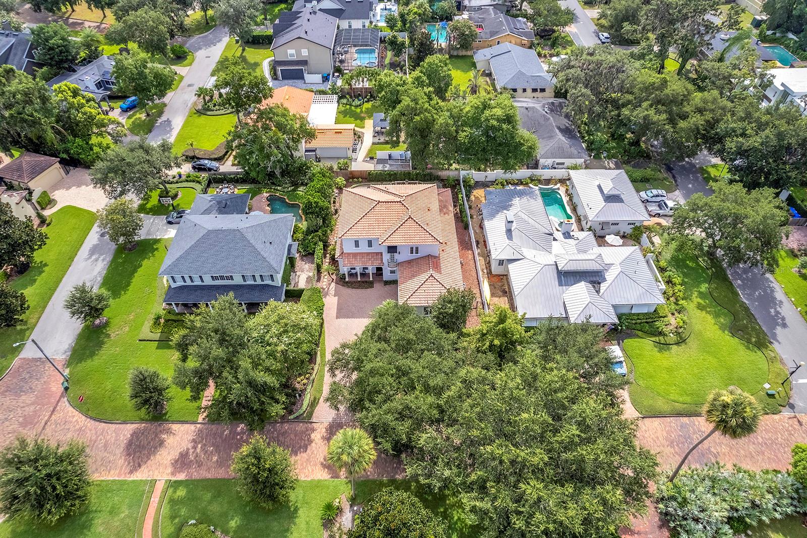 1230 SUNSET DRIVE