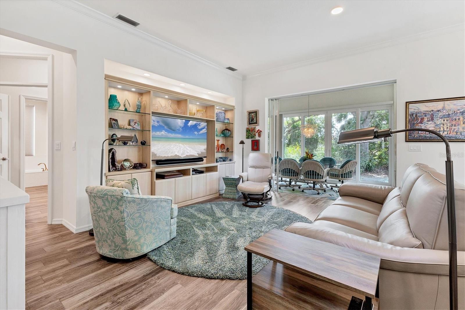 THE MEADOWS - Residential