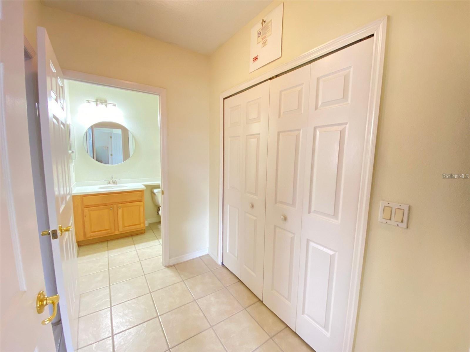 VERANDA II/LK HART - Residential Lease