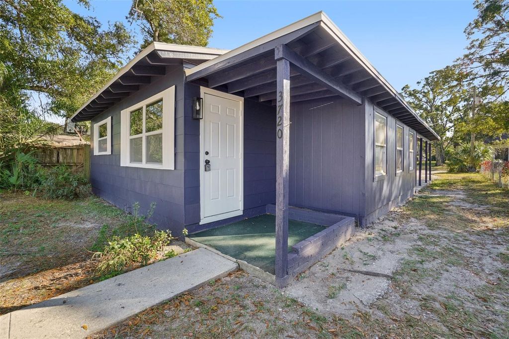 Photo of 3720 12th Avenue S, St Petersburg, FL 33711 (MLS # O6366768)