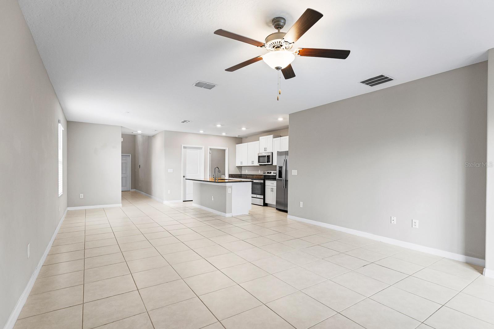 TRIPLE CRK VILLAGE N & P - Residential Lease