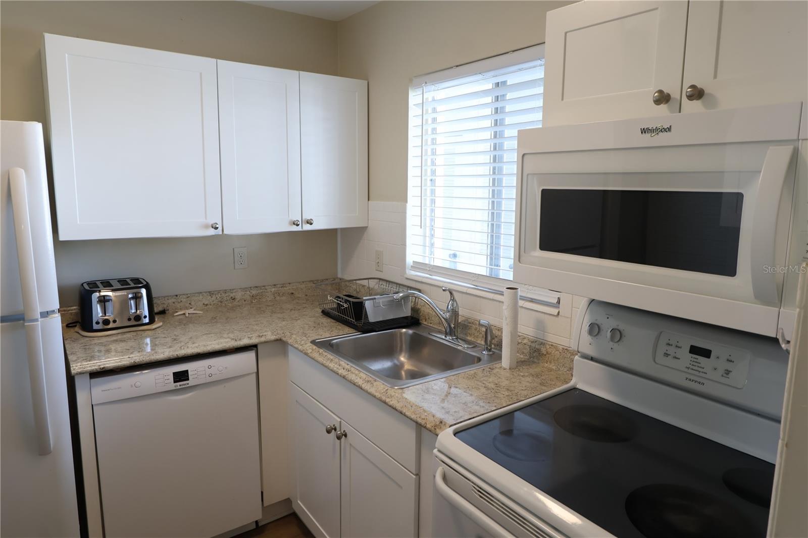 BAYSHORE SECOND CONDO SEC 16 - Residential Lease