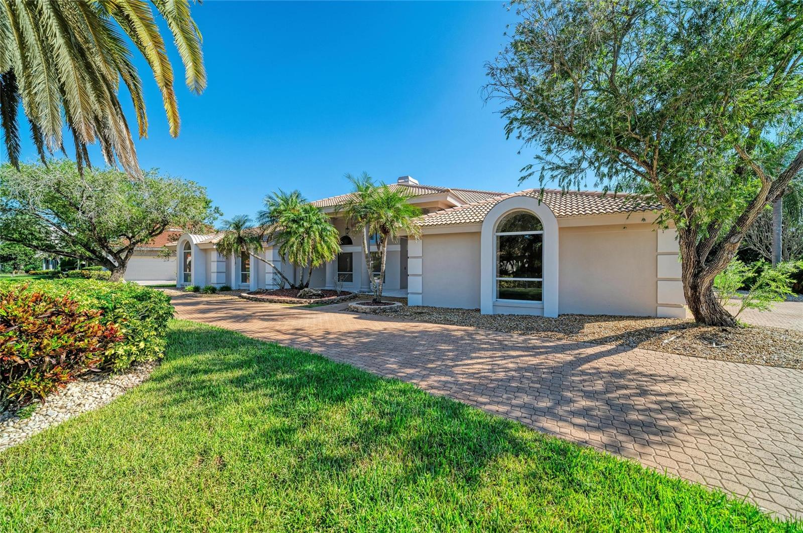 4268 LAS PALMAS WAY