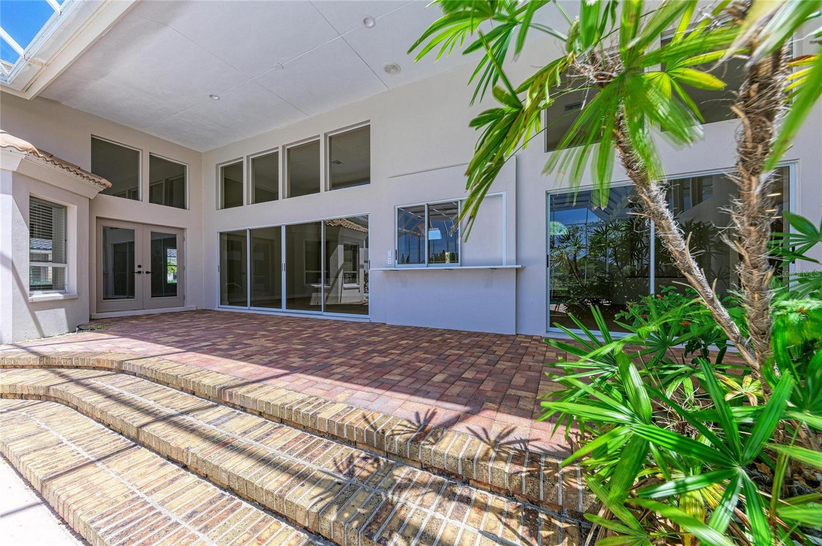 PRESTANCIA - Residential