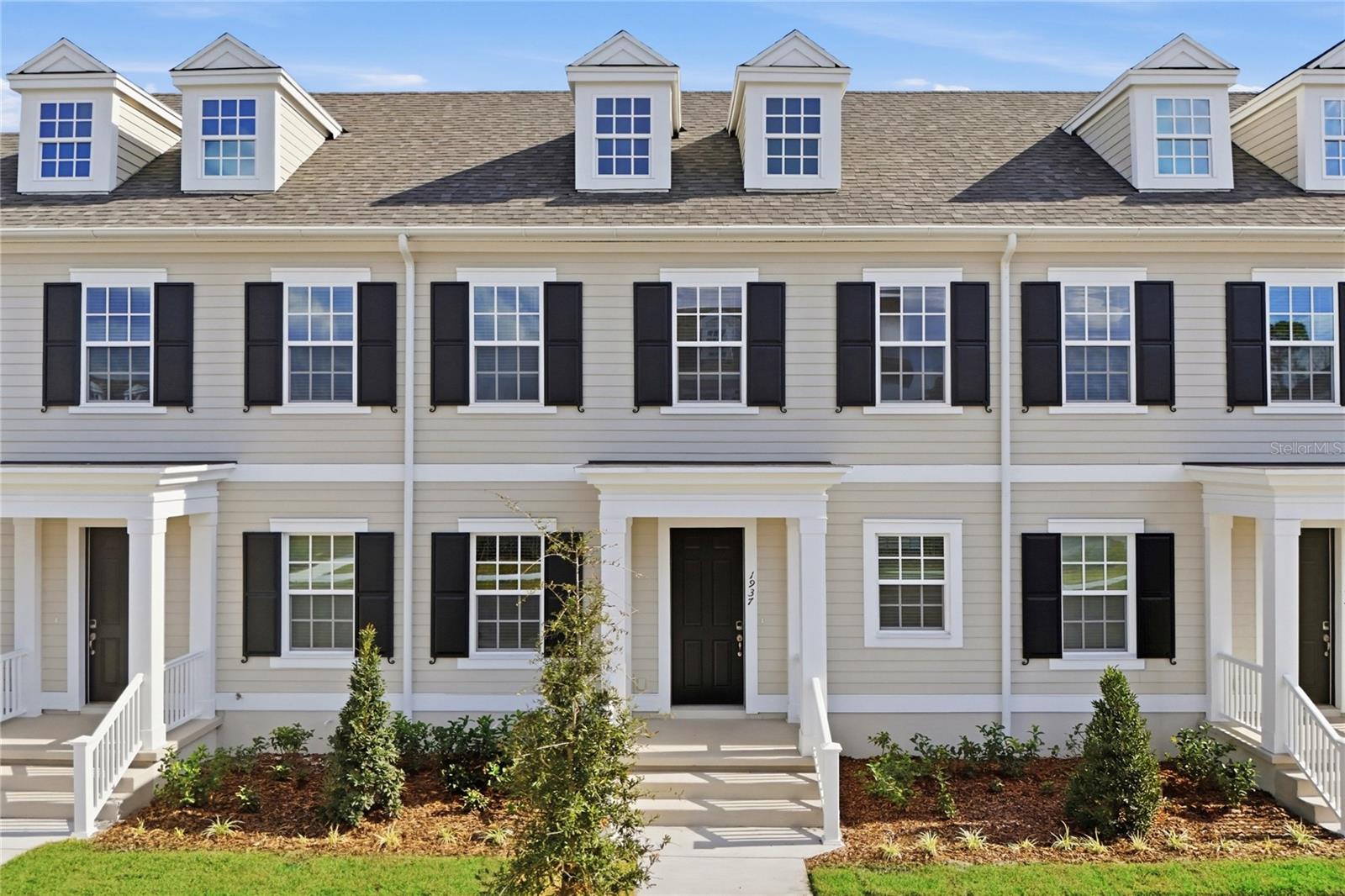 CELEBRATION ISLAND VILLAGE - Residential