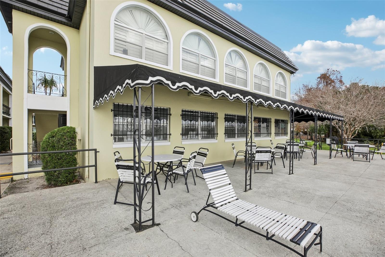 CHATEAUX DU LAC - Residential