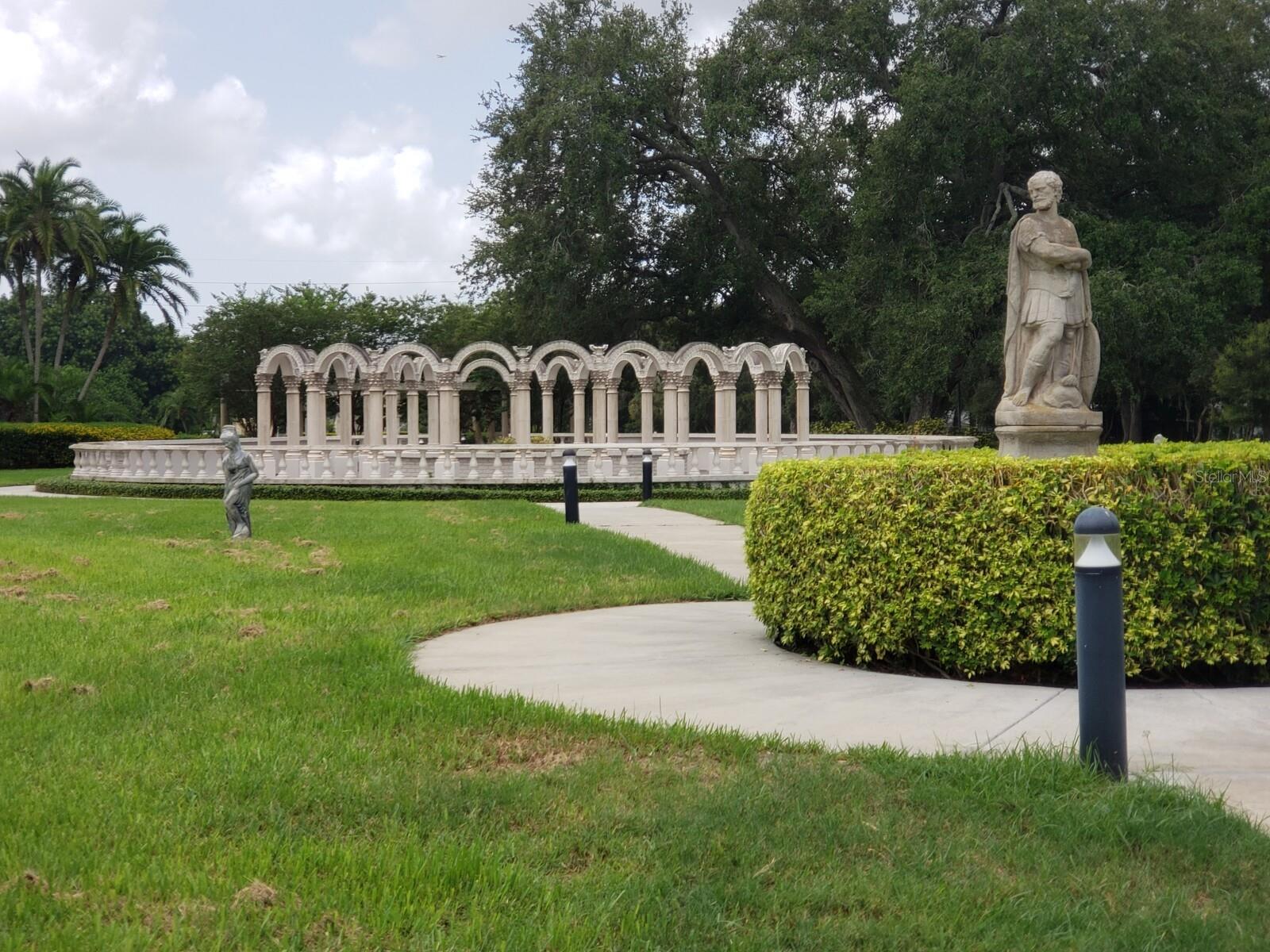 ON TOP OF THE WORLD - Residential