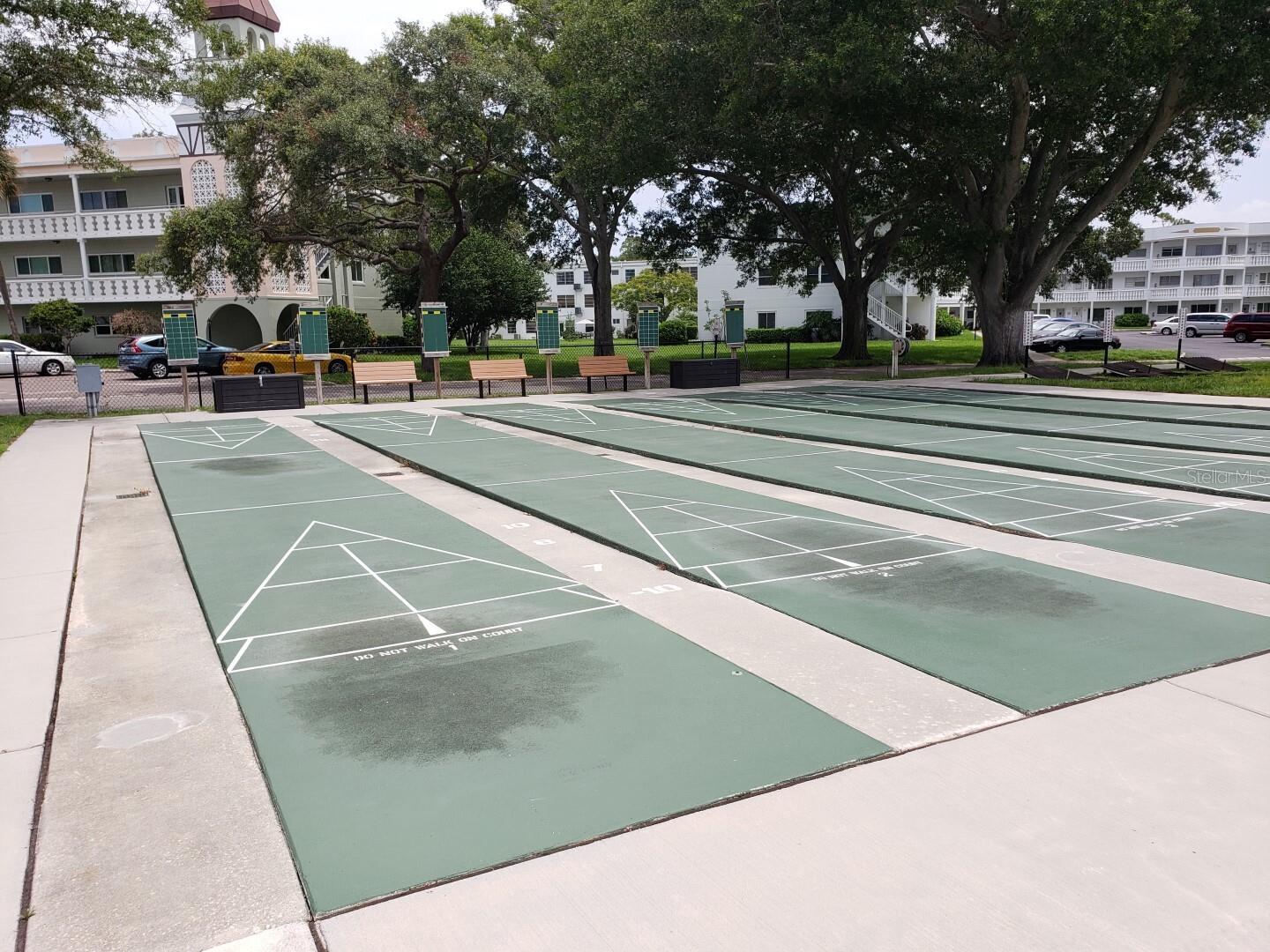 ON TOP OF THE WORLD - Residential