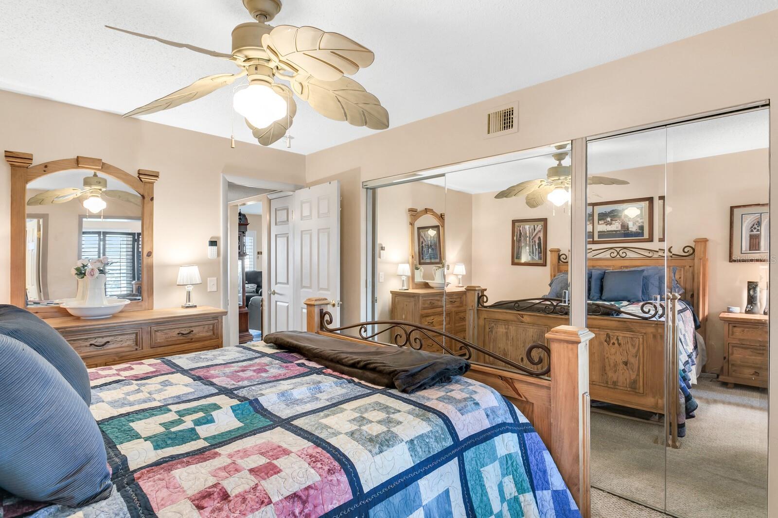 ON TOP OF THE WORLD - Residential