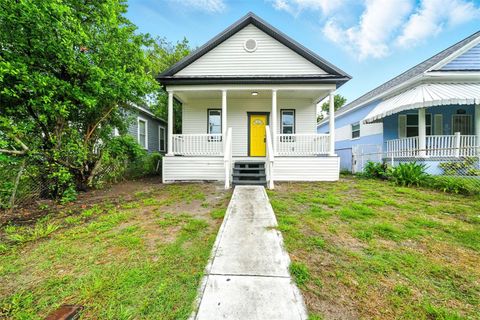 Photo of 2118 W Nassau Street, Tampa, FL 33607 (MLS # TB8396395)