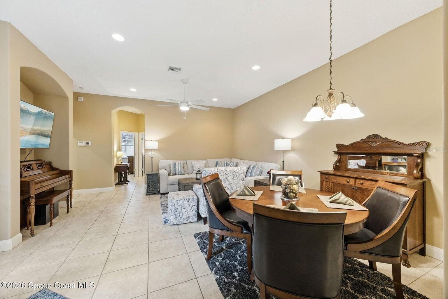 BAYSIDE CONDO PH I - Residential