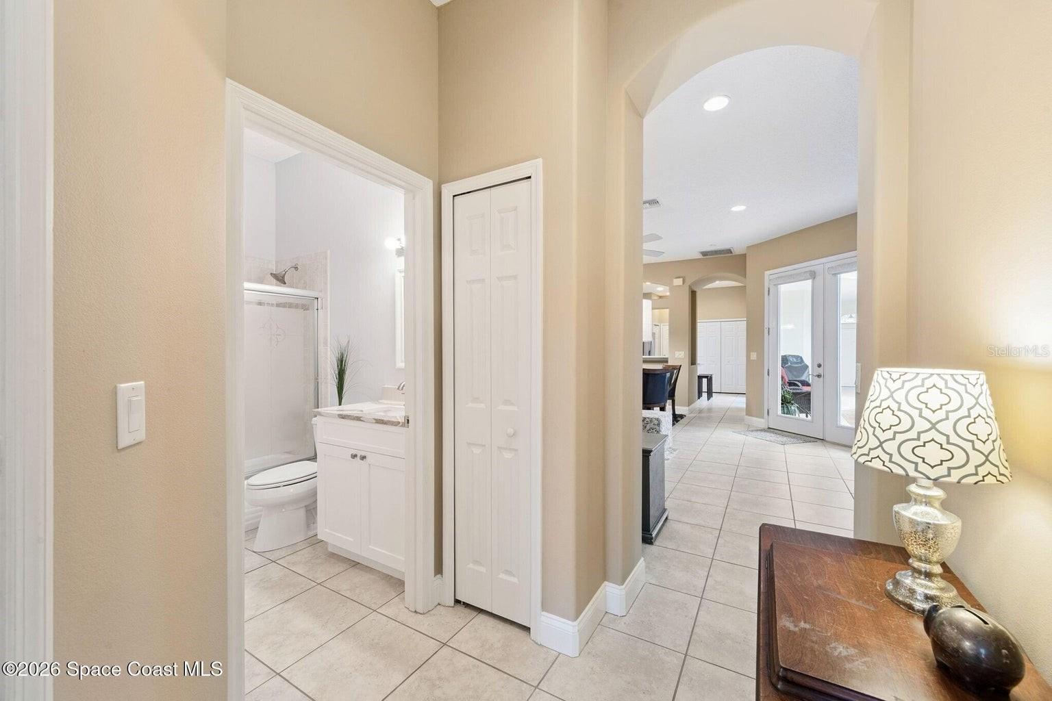 BAYSIDE CONDO PH I - Residential