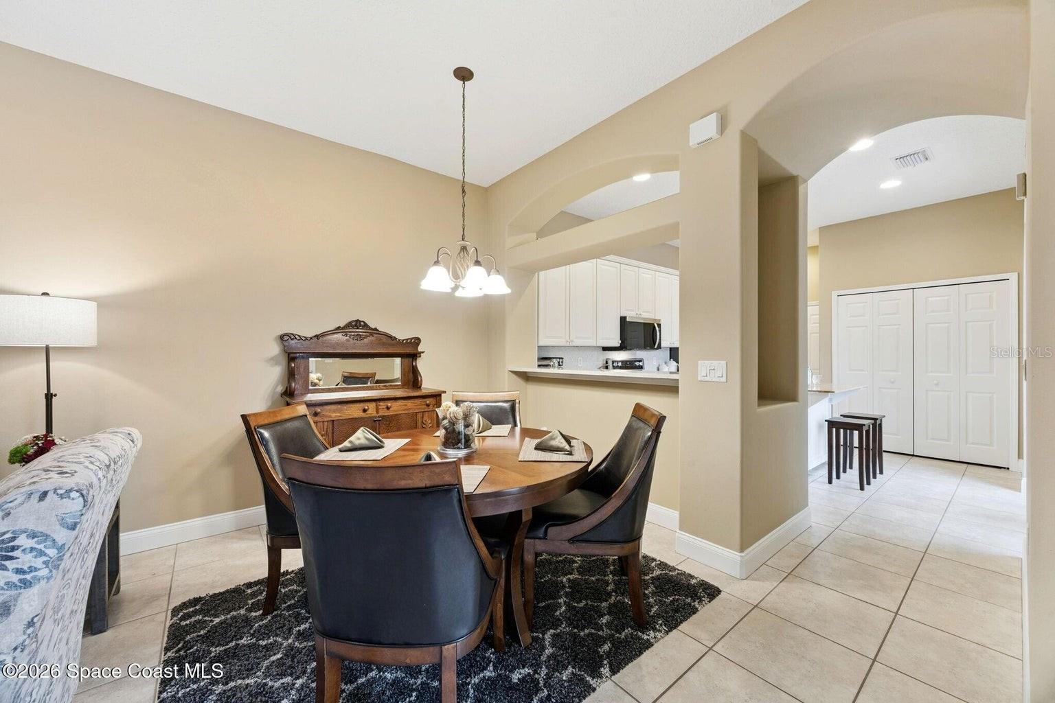 BAYSIDE CONDO PH I - Residential