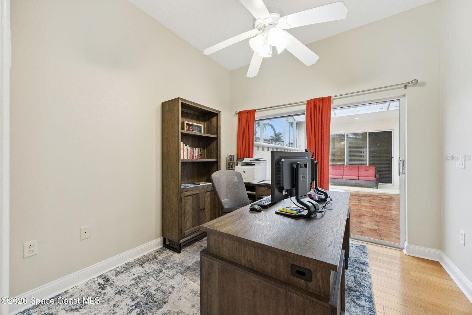 BAYSIDE CONDO PH I - Residential