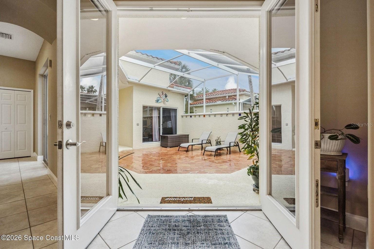 BAYSIDE CONDO PH I - Residential