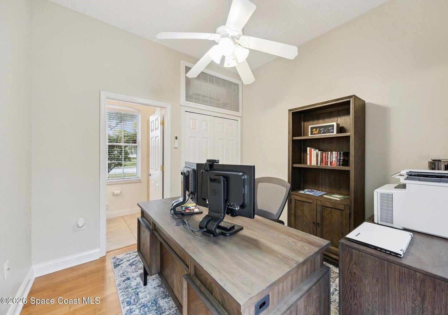 BAYSIDE CONDO PH I - Residential