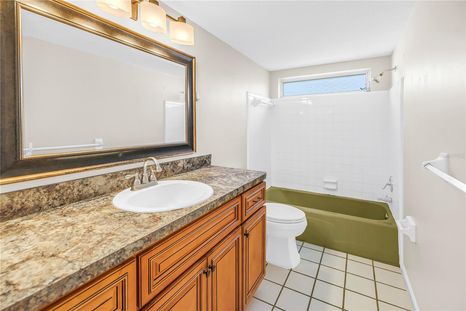 COLLEGE HILL PARK - Residential