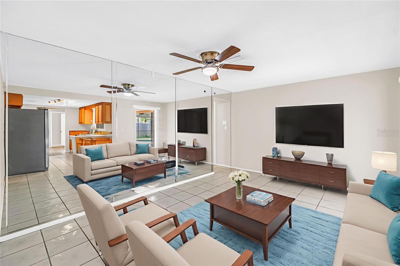 COLLEGE HILL PARK - Residential