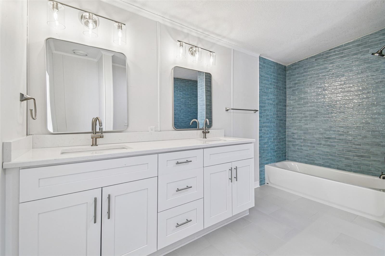 PINECREST SUB - Residential