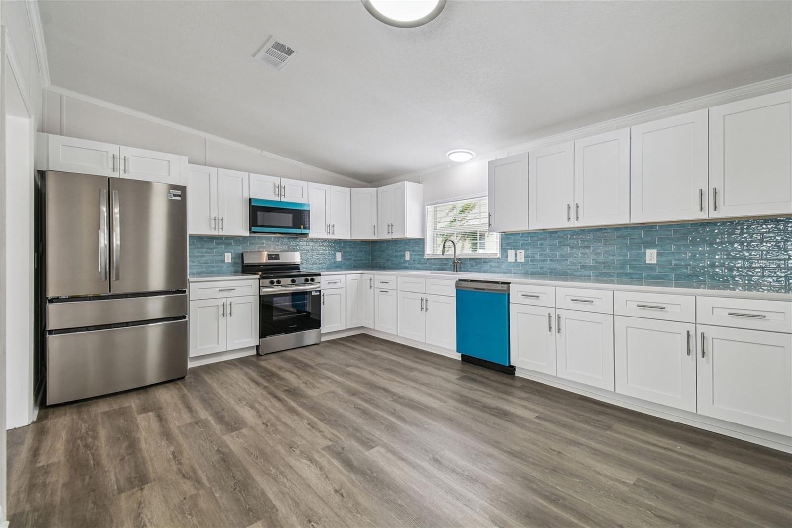 PINECREST SUB - Residential