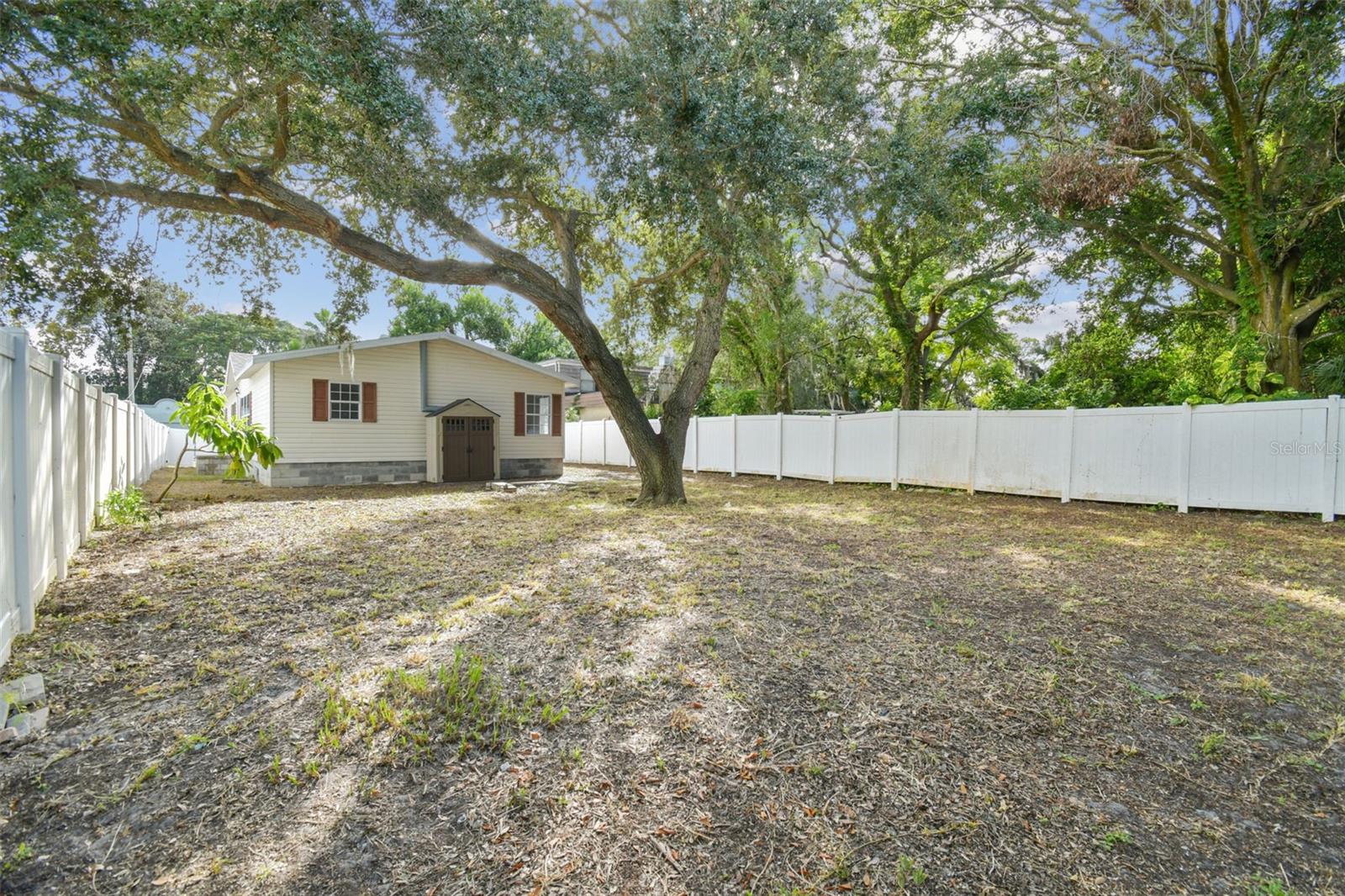 PINECREST SUB - Residential