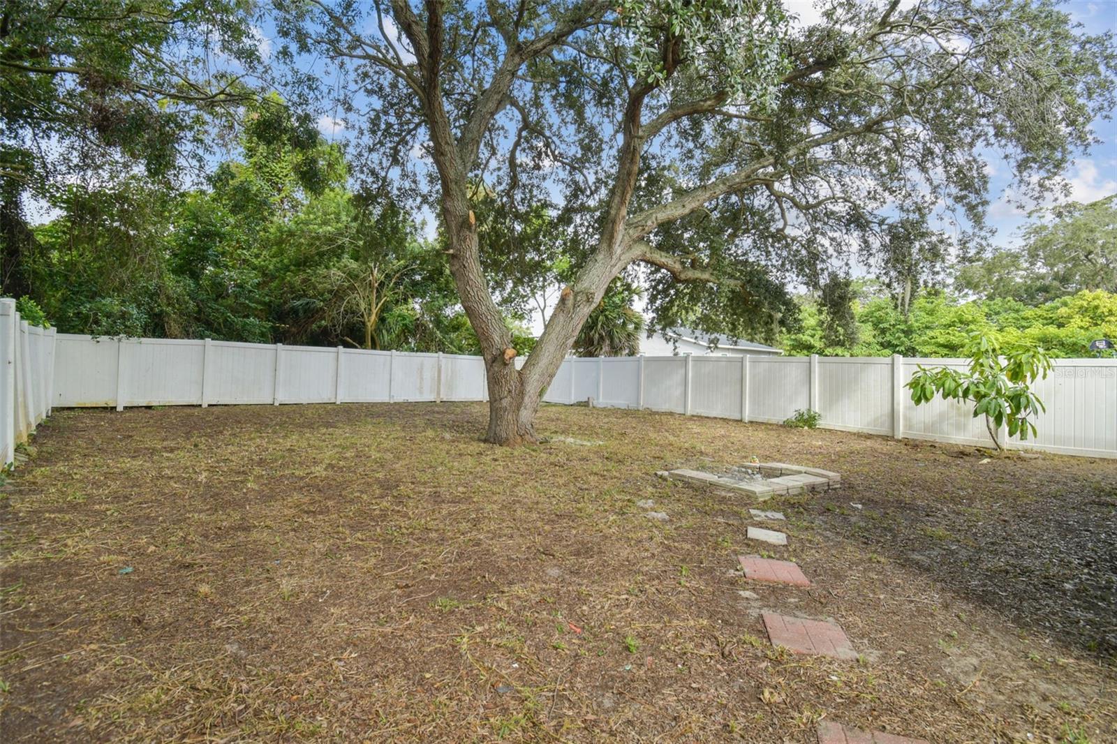 PINECREST SUB - Residential