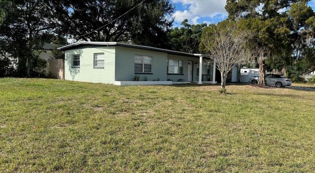 Photo of 974 Jamajo Boulevard, Orlando, FL 32803 (MLS # O6379703)