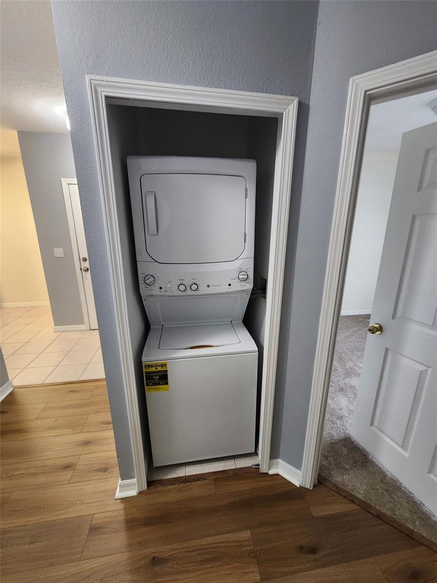 VILLAGES OF BLOOMINGDALE CONDO - Residential Lease