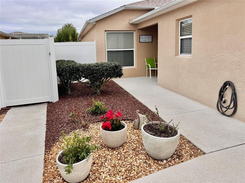 Photo of 2000 Goldenrod Court, The Villages, FL 32162 (MLS # G5108940)