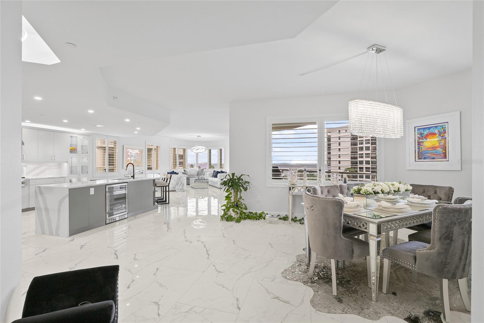 128 GOLDEN GATE POINT 501B
