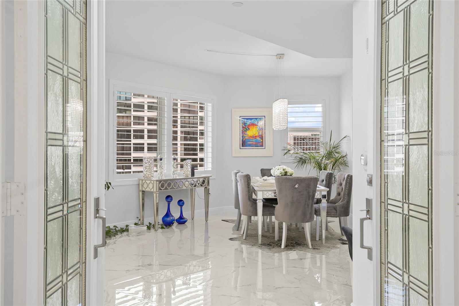 128 GOLDEN GATE POINT 501B