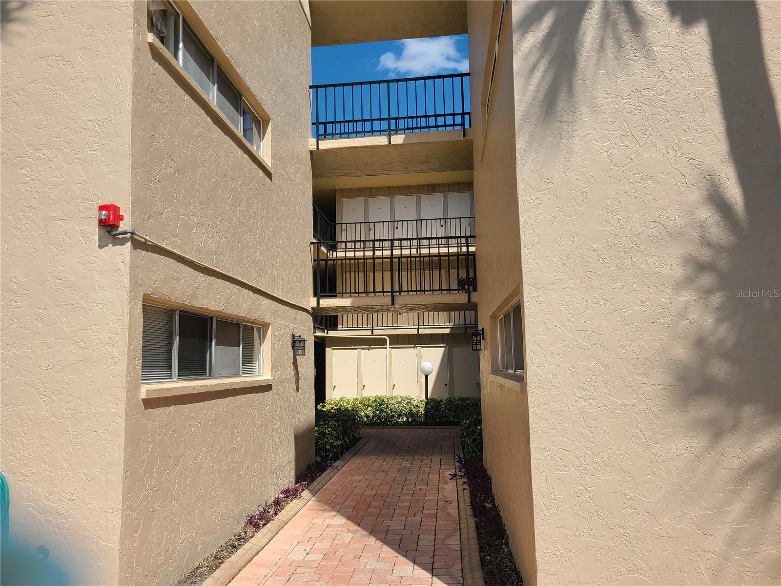 PINEWOOD VILLAGE II - Residential Lease