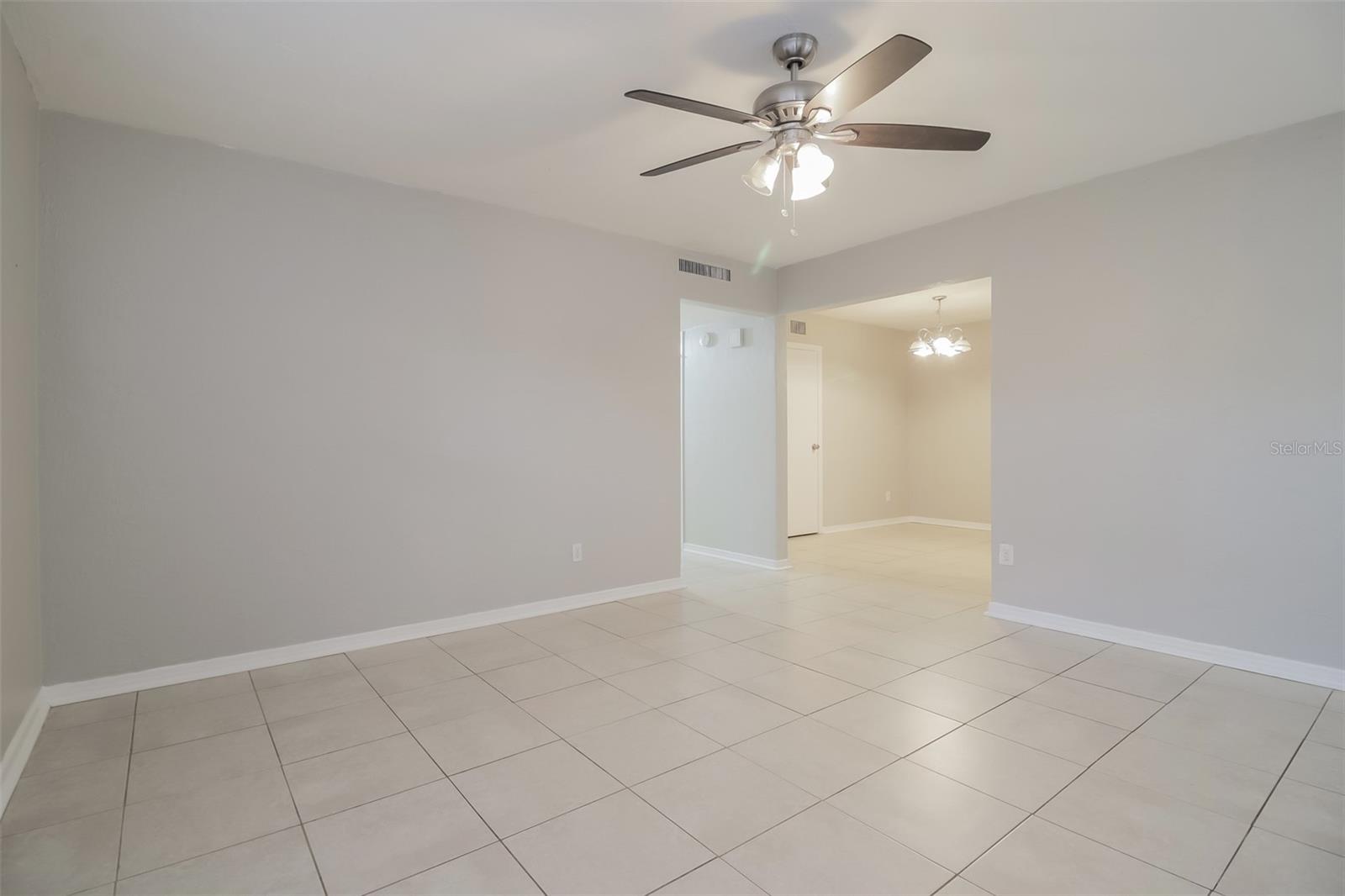 HOURGLASS HOMES - Residential Lease