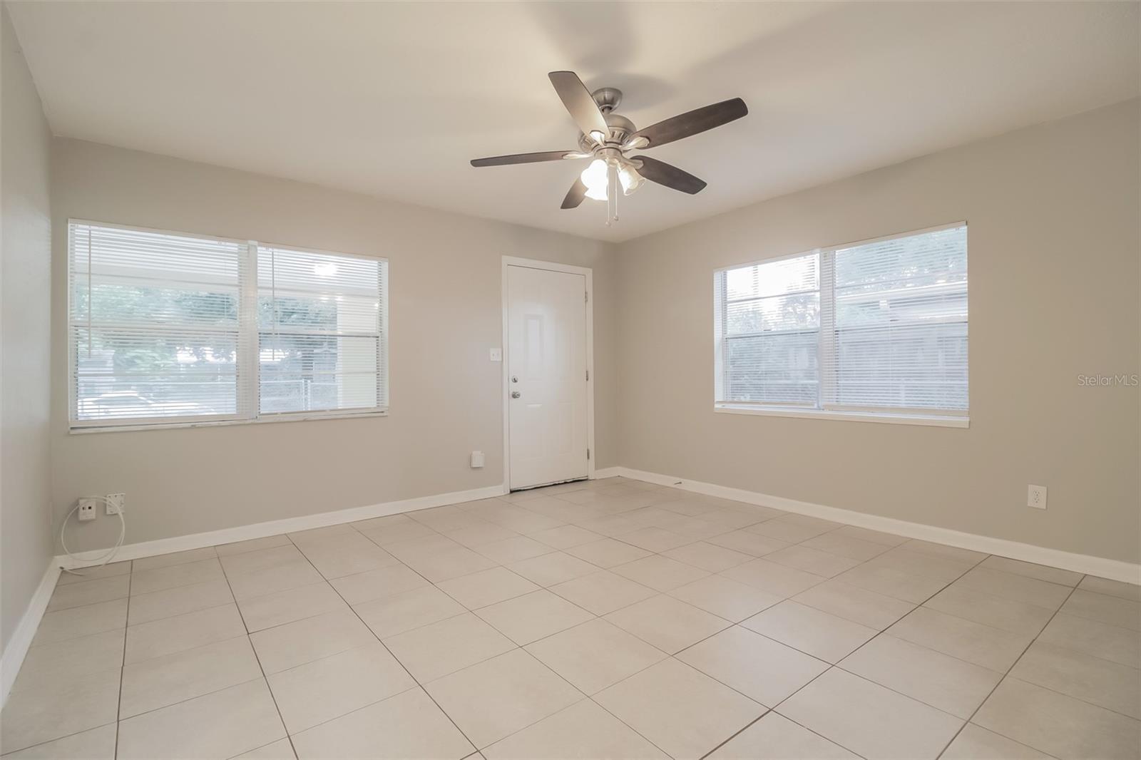 HOURGLASS HOMES - Residential Lease