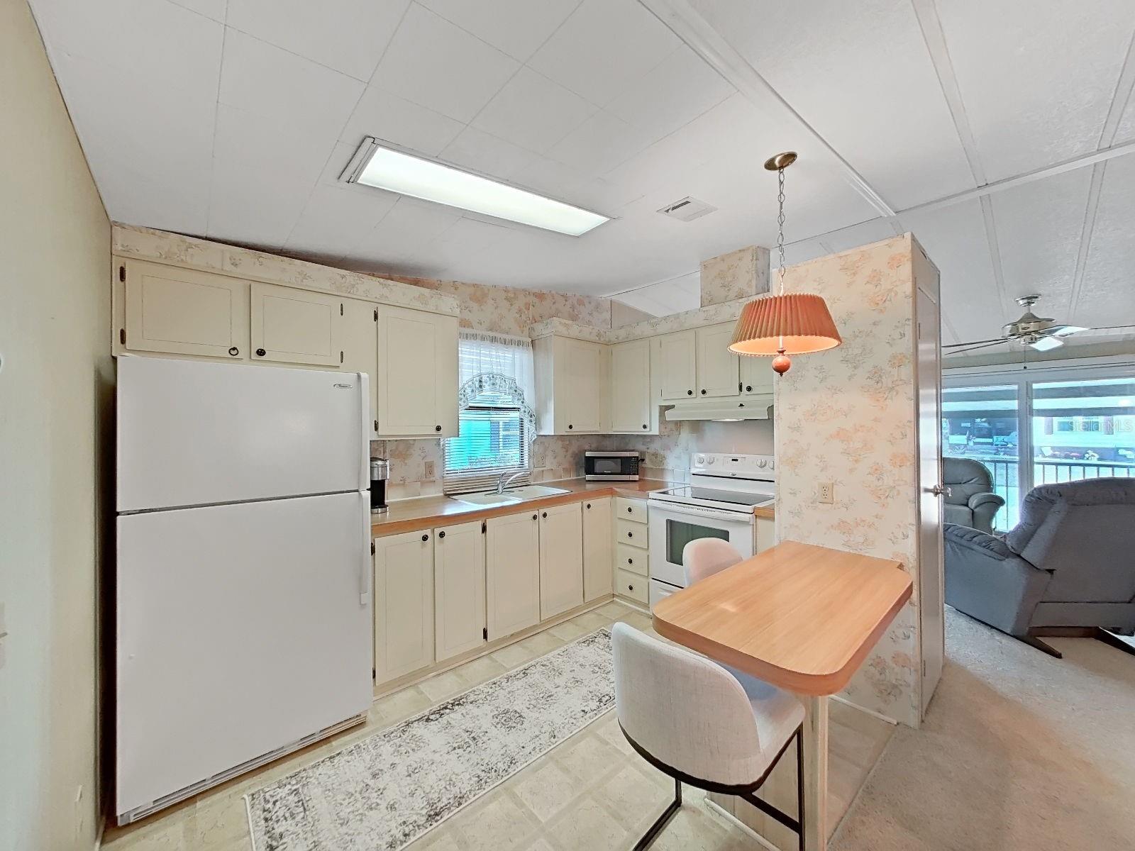 FOXWOOD LAKE ESTATES - Residential