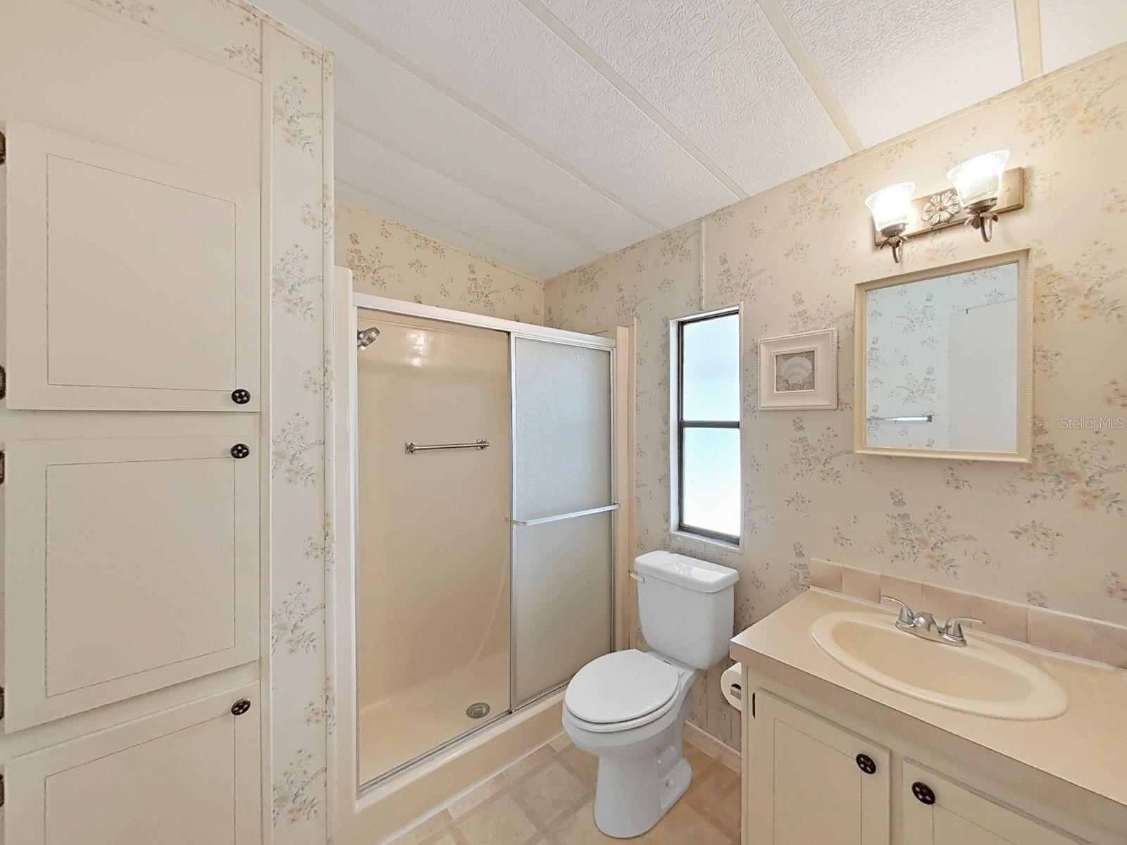 FOXWOOD LAKE ESTATES - Residential