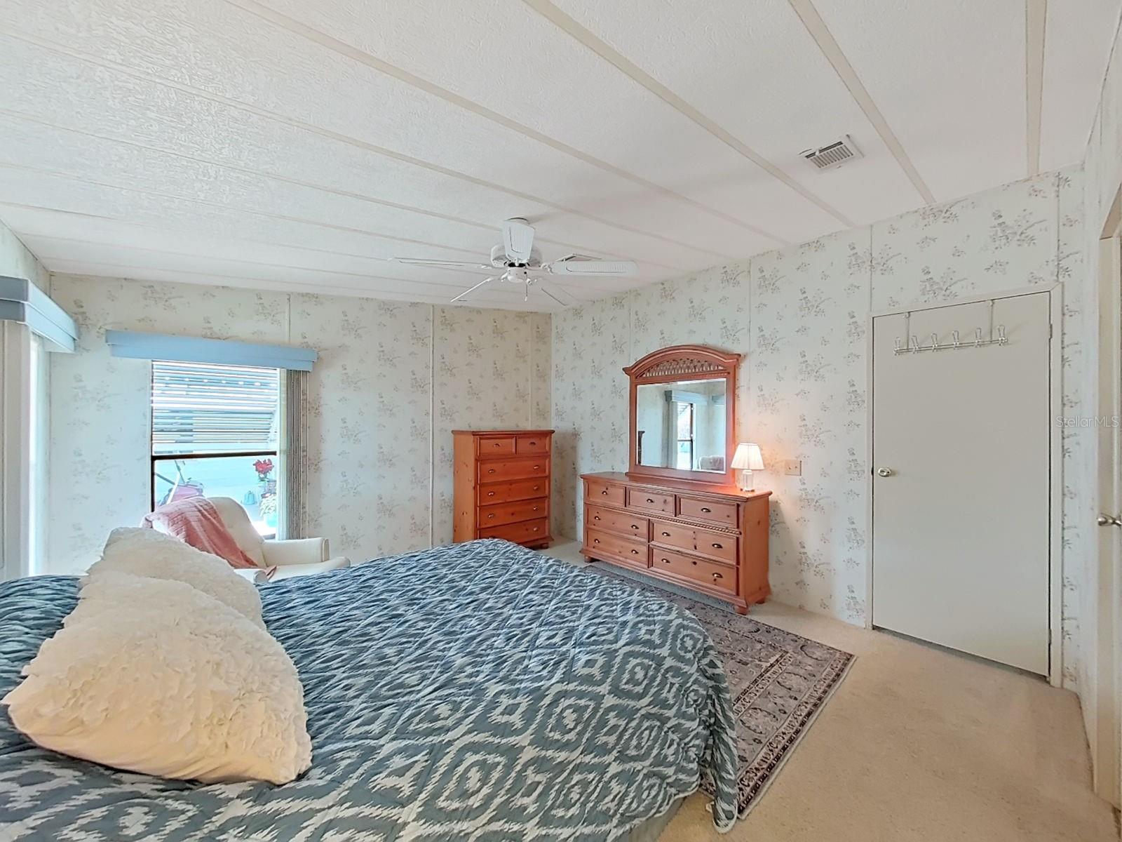 FOXWOOD LAKE ESTATES - Residential