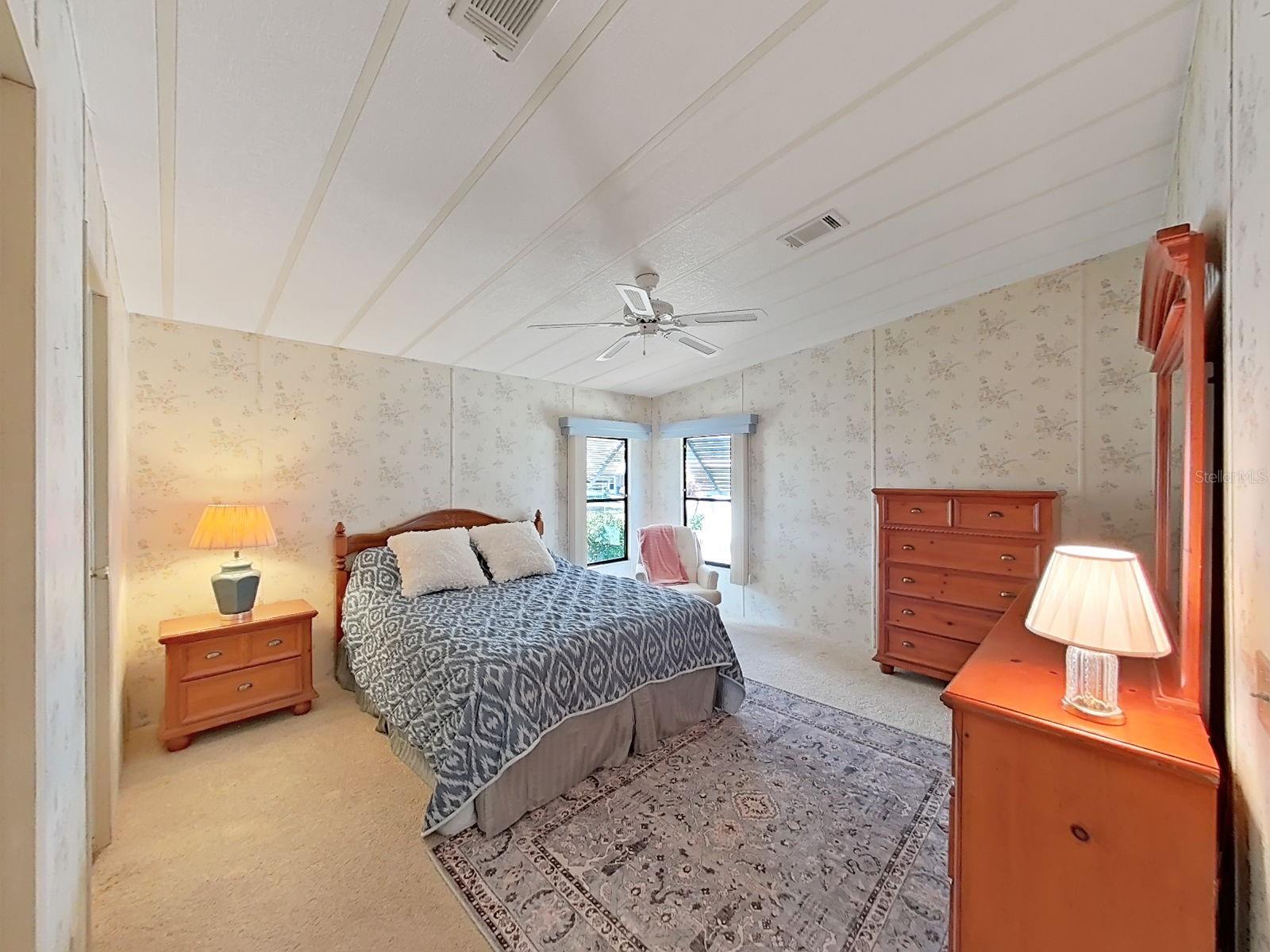 FOXWOOD LAKE ESTATES - Residential